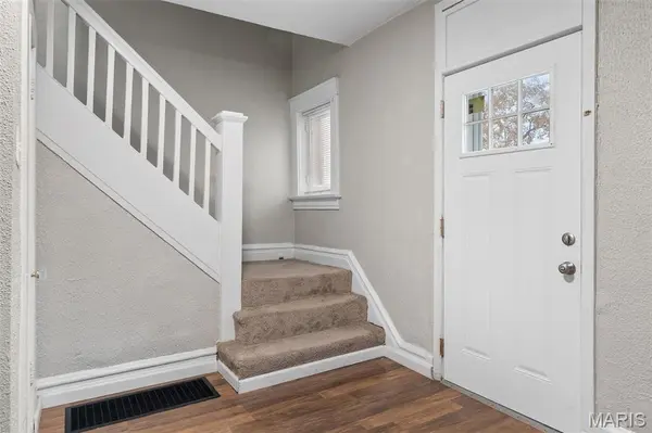 3706 Neosho ST, St Louis, MO 63116