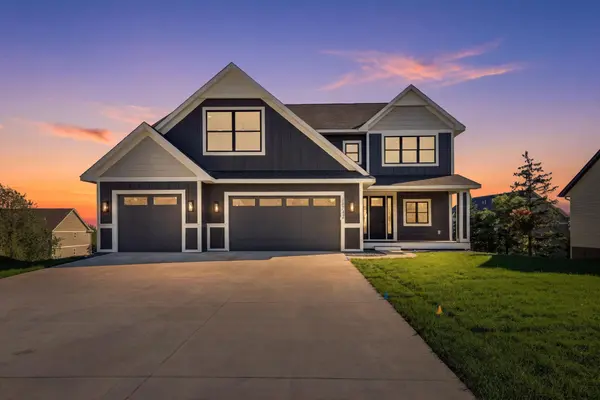 18742 Jarosite CT, Lakeville, MN 55044