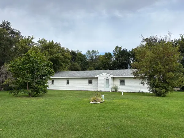 21404 400th AVE, Cyrus, MN 56323