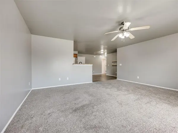 609 Linden LN, Mustang, OK 73064