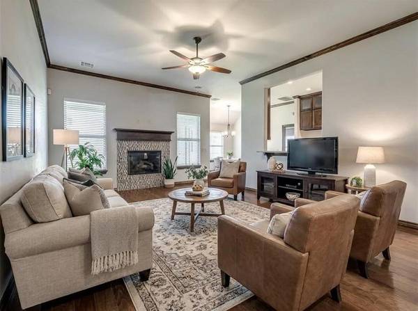 2409 Santa Monica DR, Edmond, OK 73034
