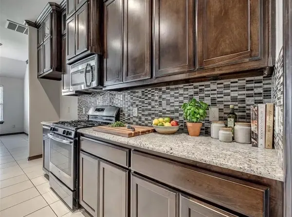 2409 Santa Monica DR, Edmond, OK 73034
