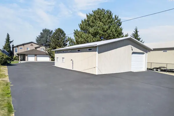 39 Paradise Drive, Burbank, WA 99323
