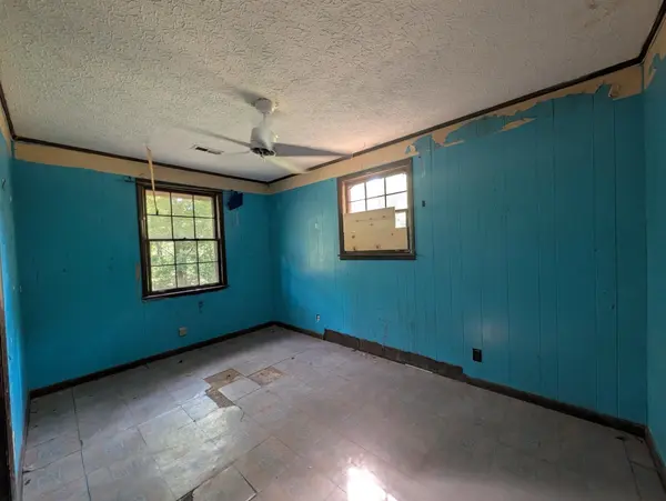 6703 Oak Hill Rd, Lyles, TN 37098
