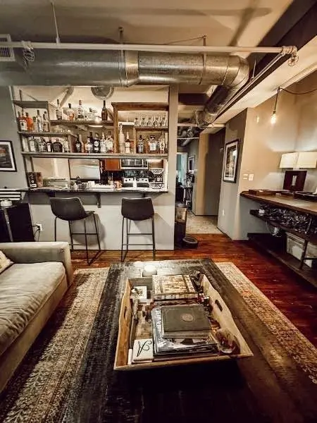 700 Church St #908, Nashville, TN 37203