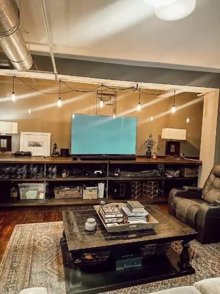 700 Church St #908, Nashville, TN 37203