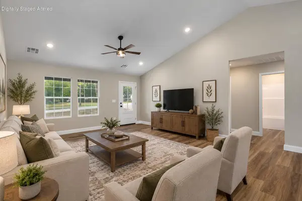 306 N Adams ST, Aurora, MO 65605