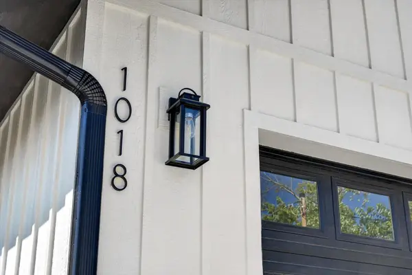 1018 W Jackson ST, Bolivar, MO 65613