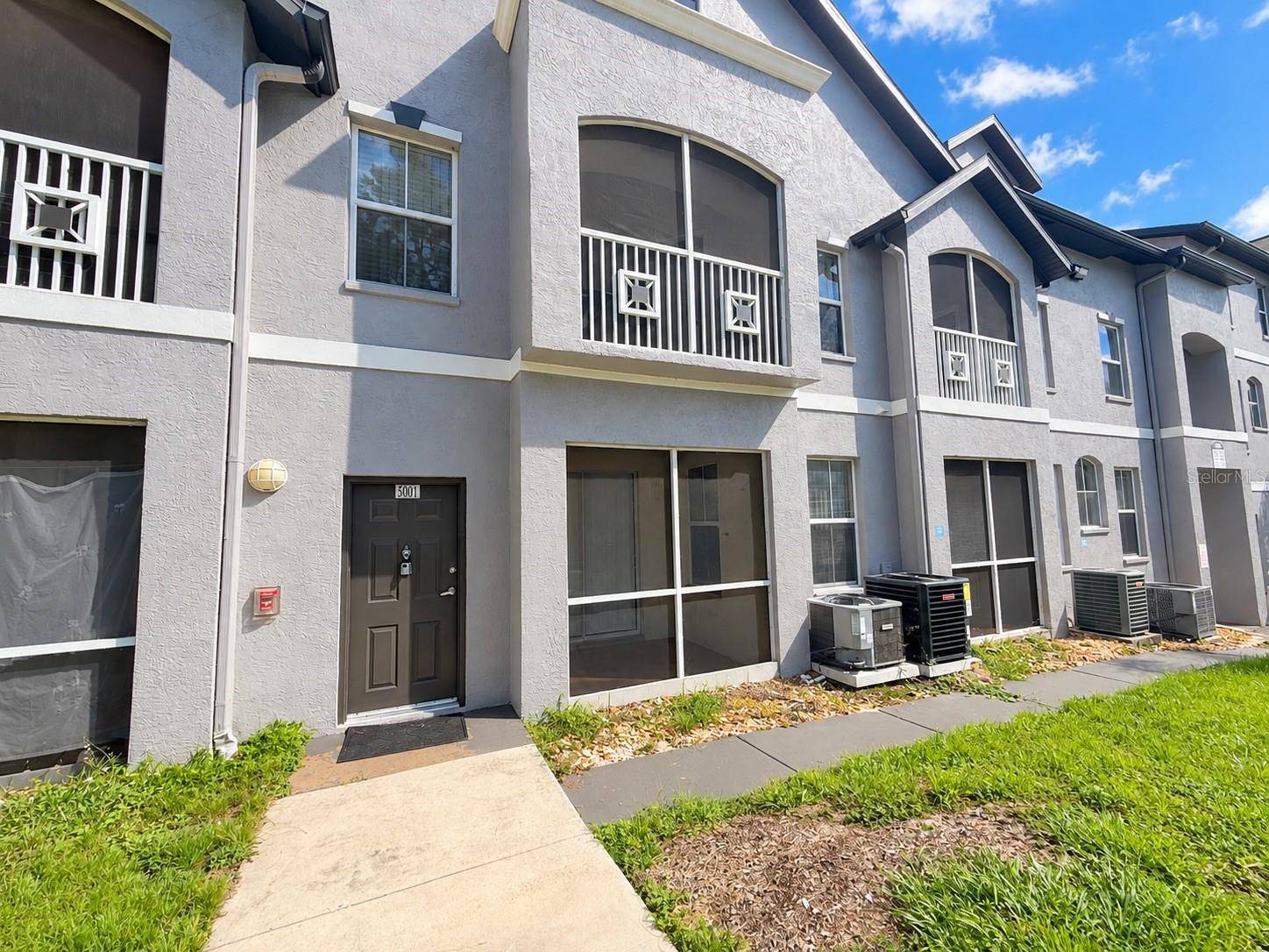 5001 SUNRIDGE PALMS DR, Tampa
