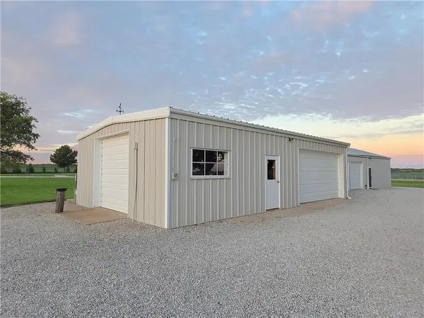 31356 NW Barton RD, Garnett, KS 66032