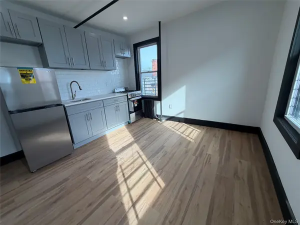 188 Beach 115th ST, Rockaway Park, NY 11694