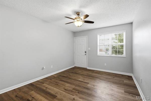 1630 Thrush TER #1630, Brentwood, MO 63144