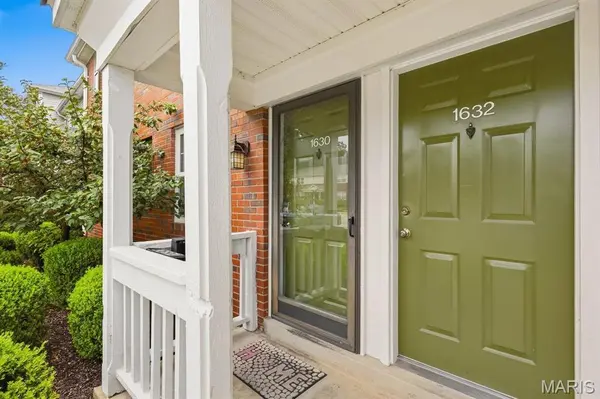 1630 Thrush TER #1630, Brentwood, MO 63144