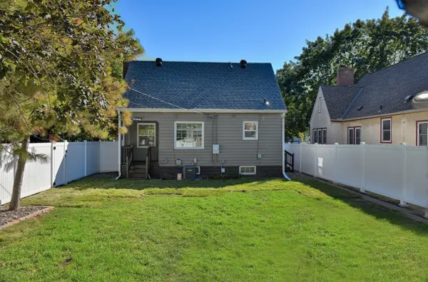 755 Cottage AVE E, Saint Paul, MN 55106
