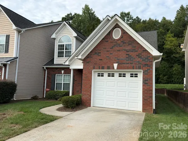 4746 Braxton Gate LN #8, Hickory, NC 28602