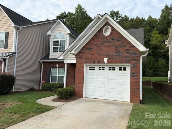4746 Braxton Gate LN #8, Hickory, NC 28602