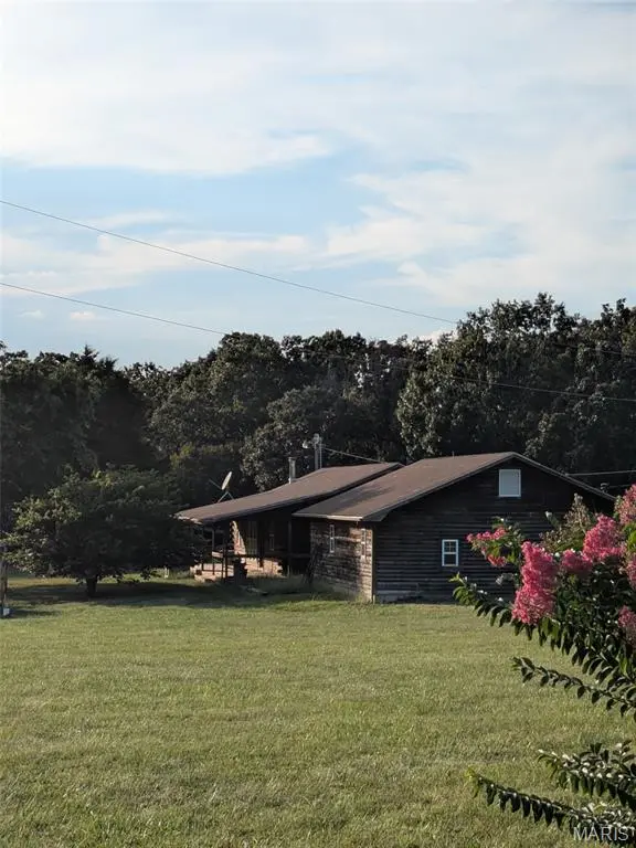 25625 State Route U, St James, MO 65559