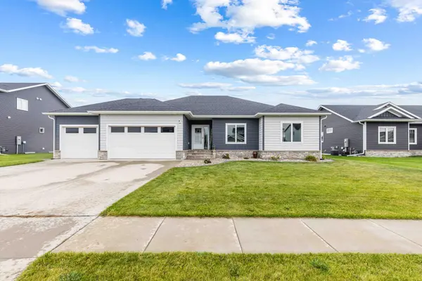 6669 55th AVE S, Fargo, ND 58104