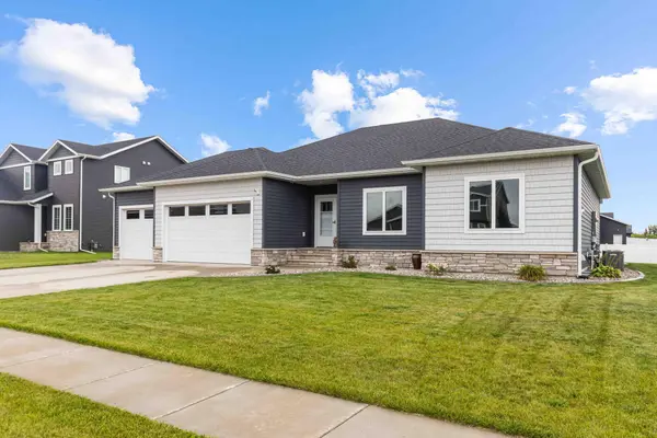 6669 55th AVE S, Fargo, ND 58104