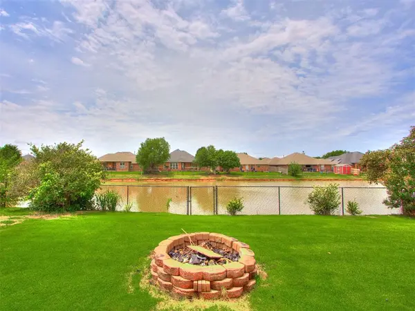 705 N Buckhorn Way DR, Mustang, OK 73064