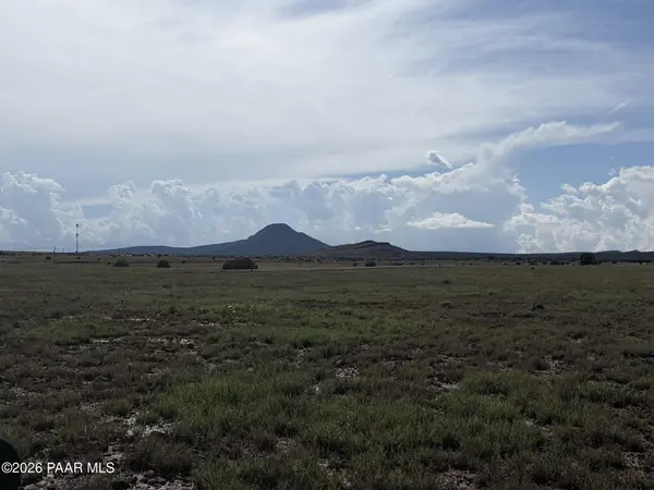 212ne Off Of Route 66, Ash Fork, AZ 86320