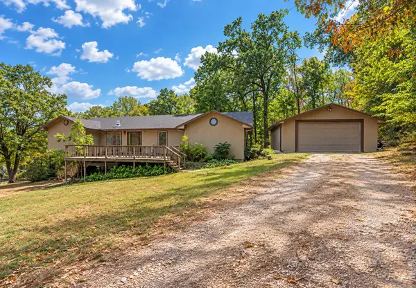 301 Hillcrest DR, Noel, MO 64854
