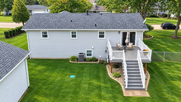2814 Hawkshead DR, New Lenox, IL 60451