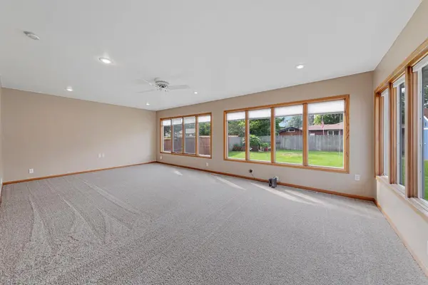 112 N Manitou DR, Mankato, MN 56001