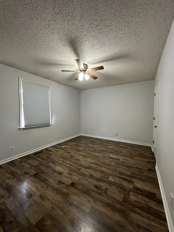 587 Anita Dr, Clarksville, TN 37042