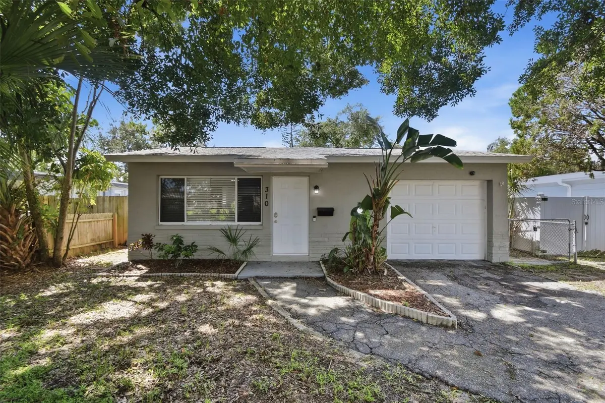310 93RD AVE N, St Petersburg, FL 33702