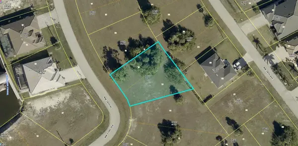 2253 NW 38TH PL, Cape Coral, FL 33993
