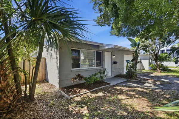 310 93RD AVE N, St Petersburg, FL 33702