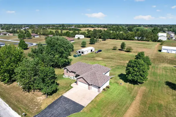 327 Alice PL, Ozark, MO 65721