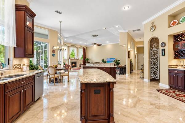 18112 LONGWATER RUN DR, Tampa, FL, 33647 photo 12