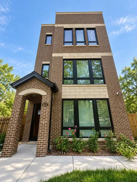 4217 S Indiana AVE, Chicago, IL 60653