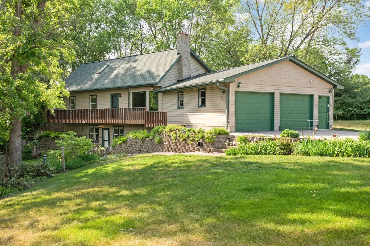 6140 157th LN NW, Anoka, MN 55303