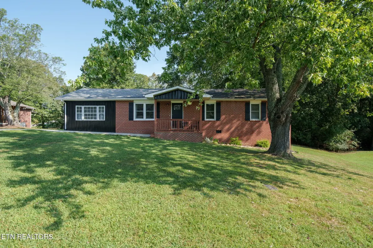 598 Glenwood Circle, Crossville, TN 38555