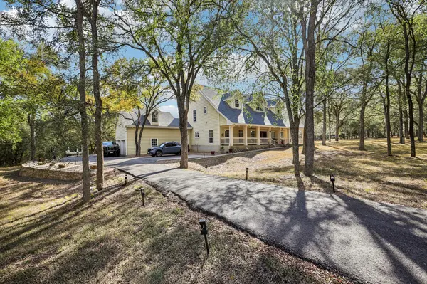137 Trinity ST, Cedar Creek, TX 78612