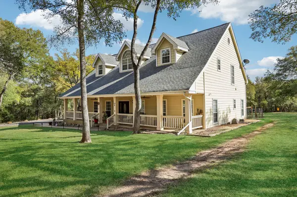 137 Trinity ST, Cedar Creek, TX 78612