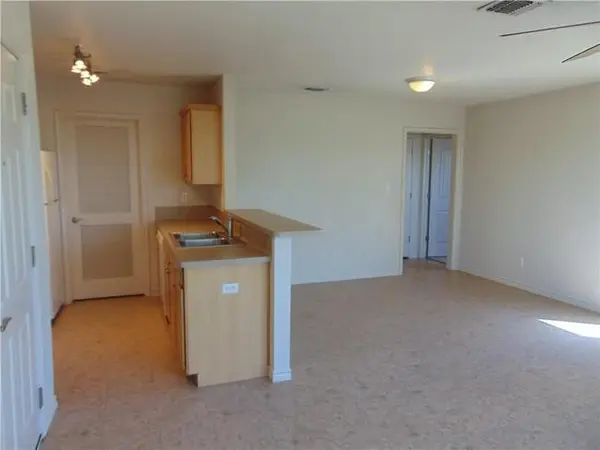 400 Eagles Nest DR, Wimberley, TX 78676