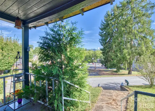 159 Ballew ST, Canton, NC 28716