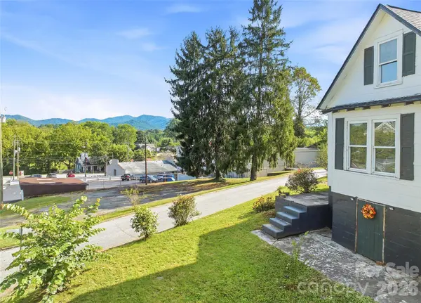 159 Ballew ST, Canton, NC 28716