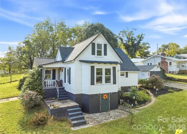 159 Ballew ST, Canton, NC 28716