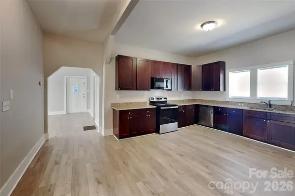 318 Bruce AVE, Mooresville, NC 28115