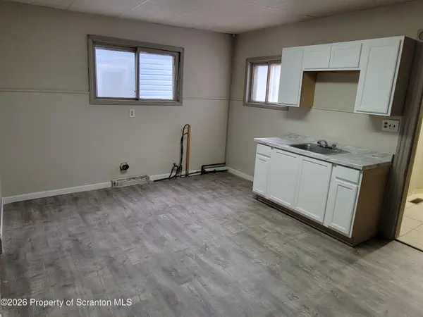 1142 Academy ST #1st Floor, Scranton, PA 18504