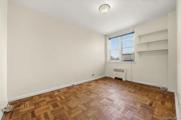 80 Knolls CRES #6B, Bronx, NY 10463