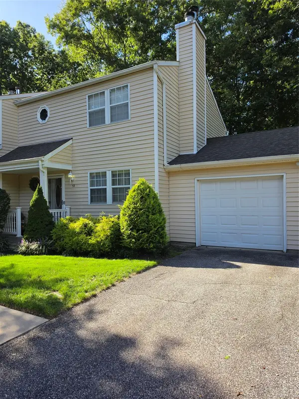 53 Hancock, Yaphank, NY 11980