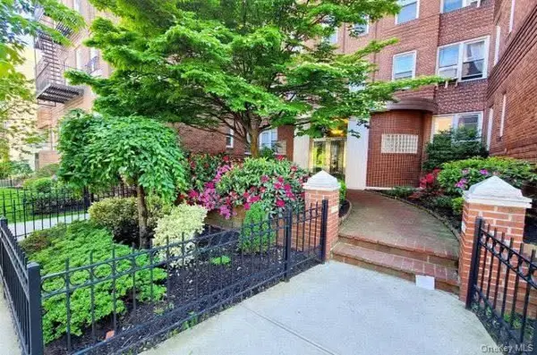 6536 Wetherole ST #103, Rego Park, NY 11374