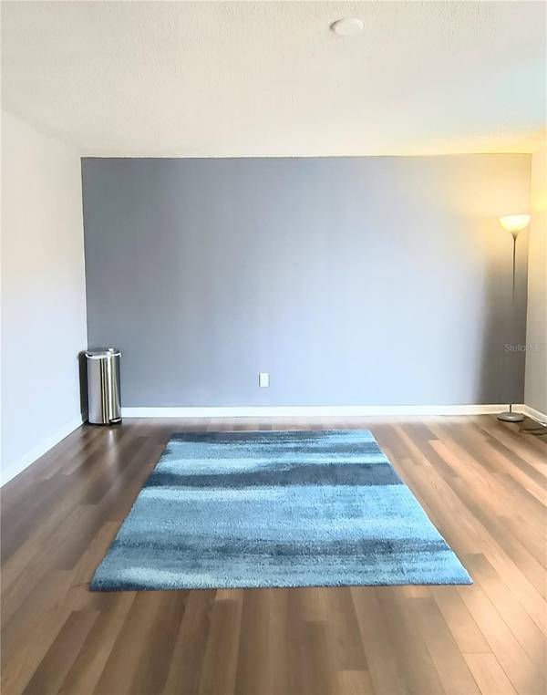 201 S ARRAWANA AVE #L, Tampa, FL 33609
