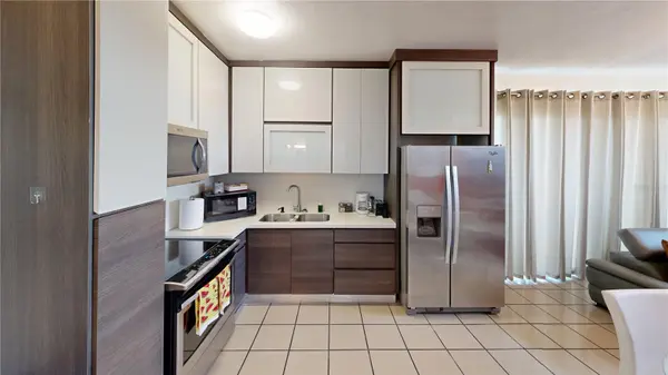 6000 AVE ISLA VERDE #305B, Carolina, PR 00979